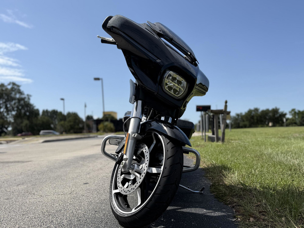 Street Glide®