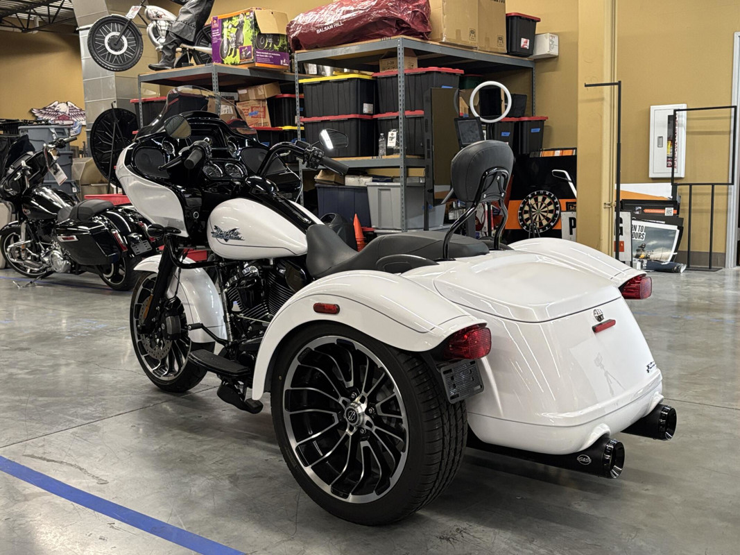 Road Glide® 3