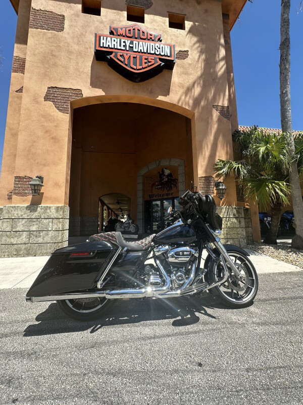 Street Glide®