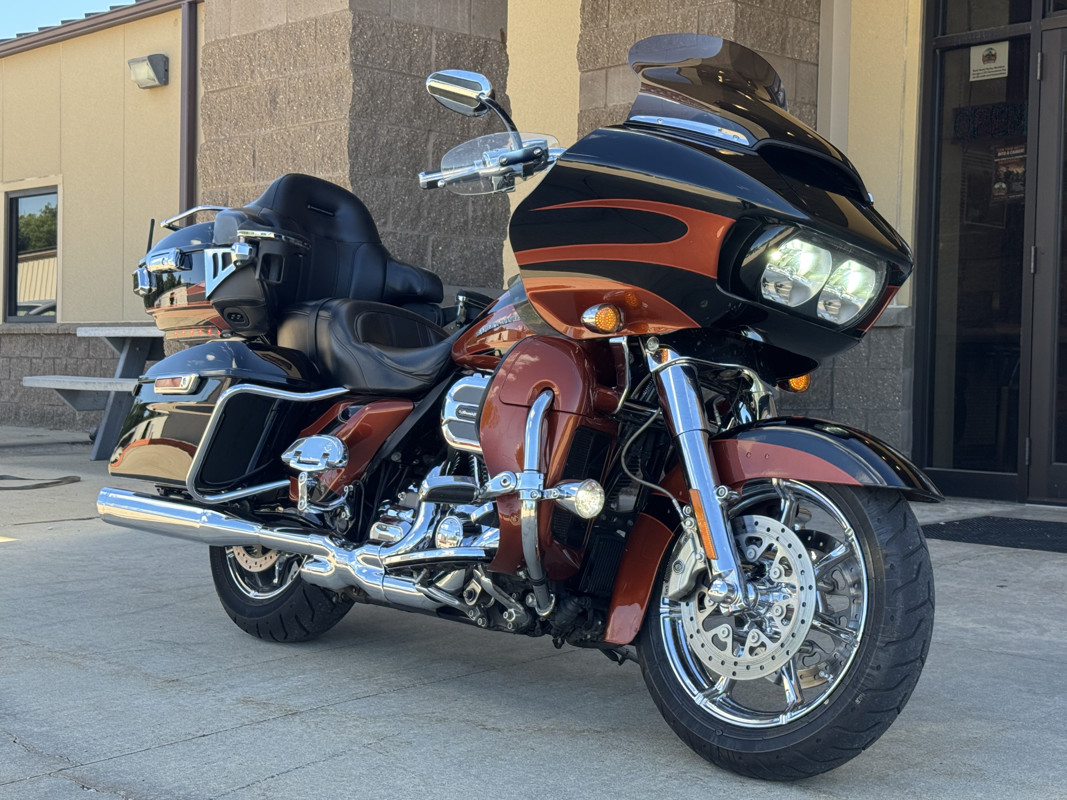 CVO® Road Glide® Ultra