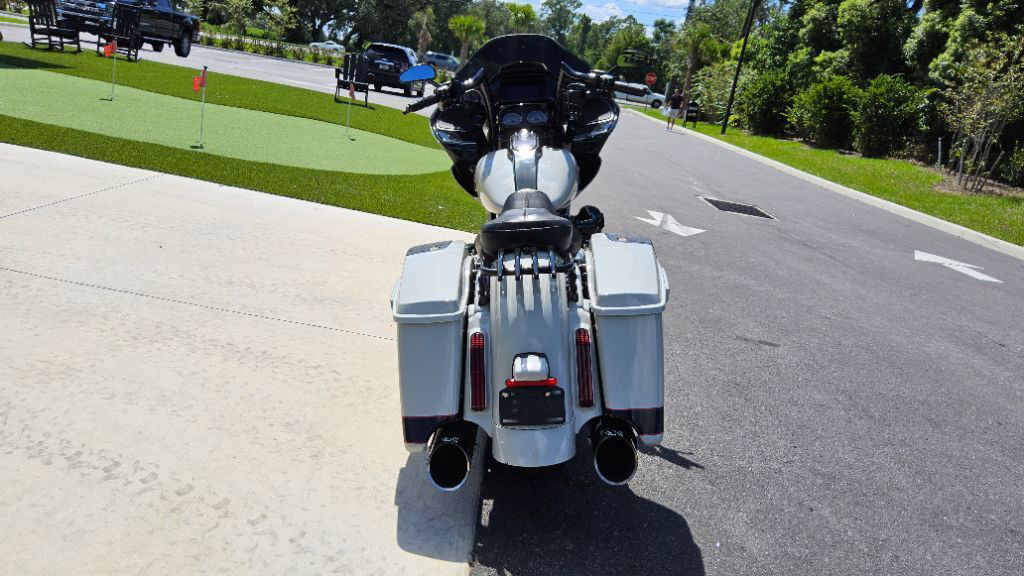 Road Glide®