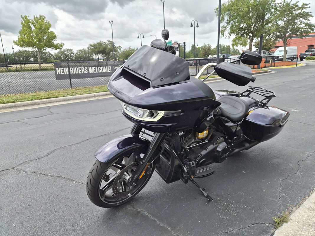 Road Glide®