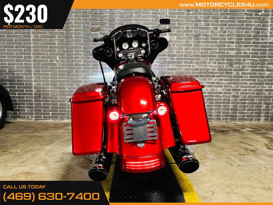 Street Glide®
