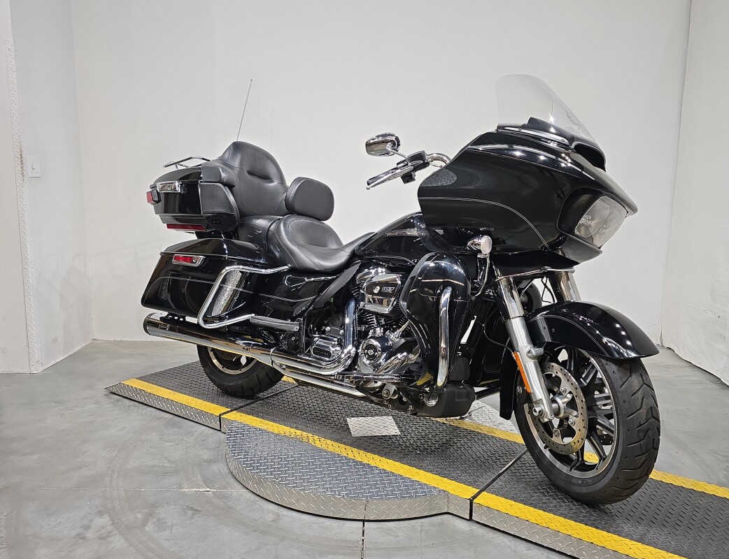 Road Glide® Ultra