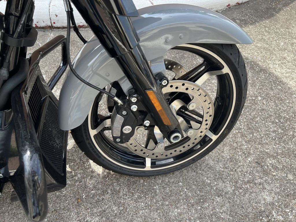 Street Glide®