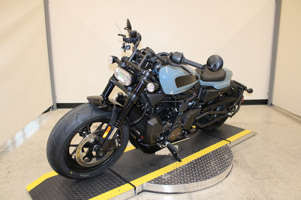 Sportster® S