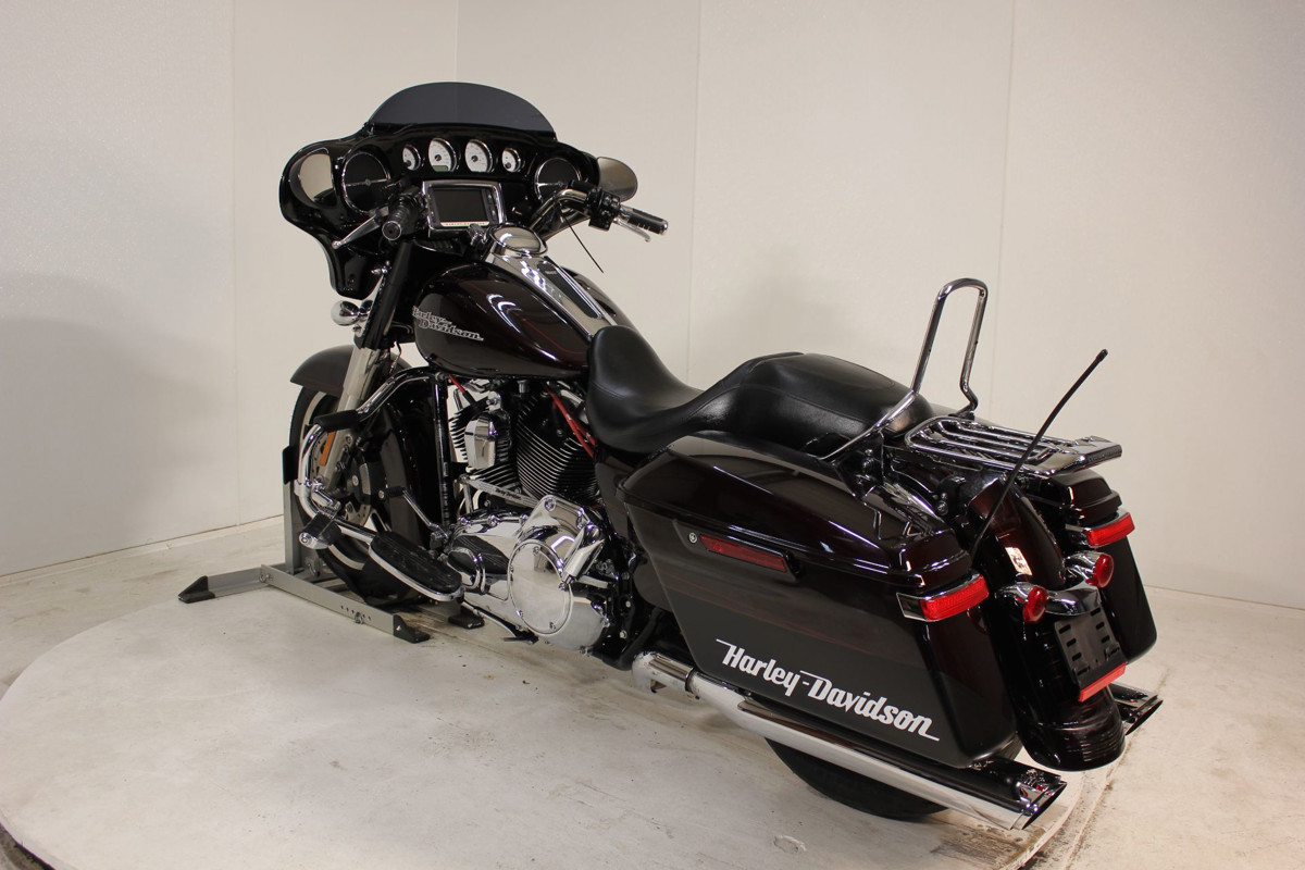 Street Glide® Special