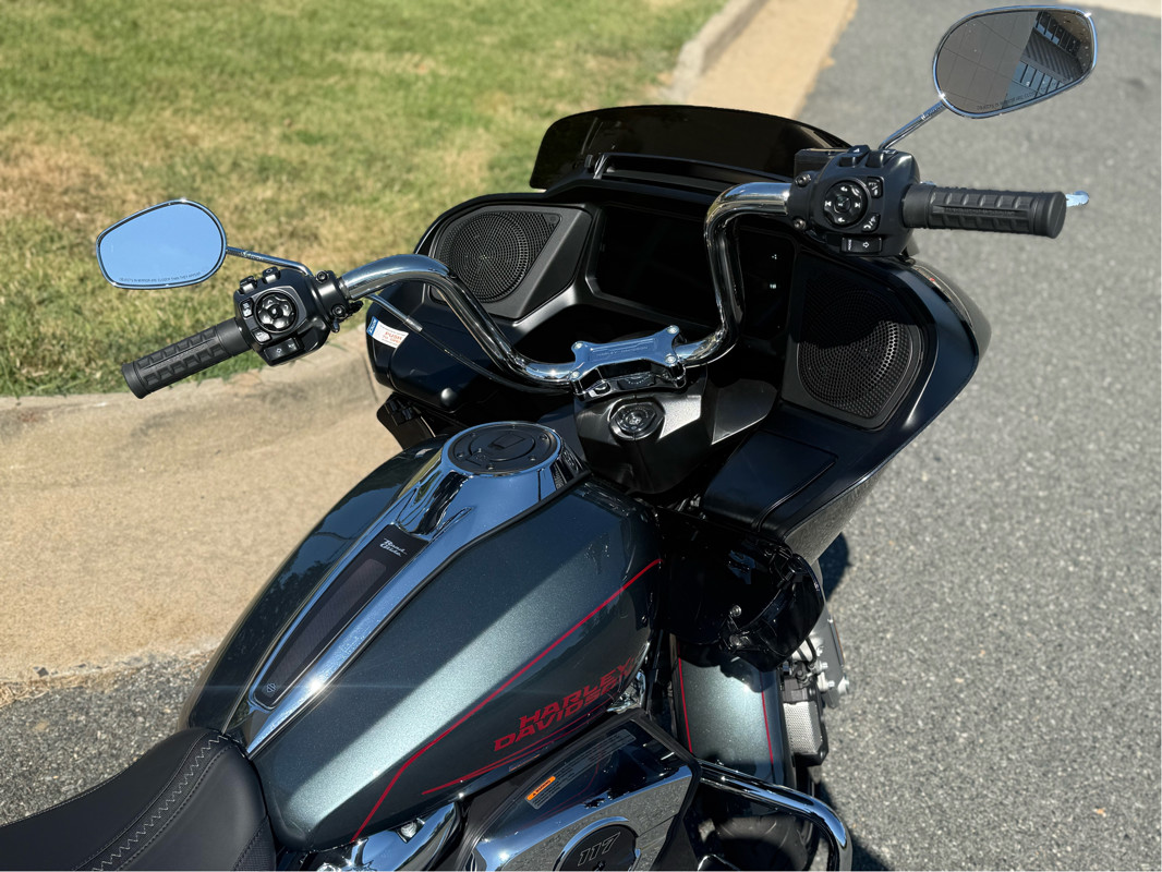 Road Glide®