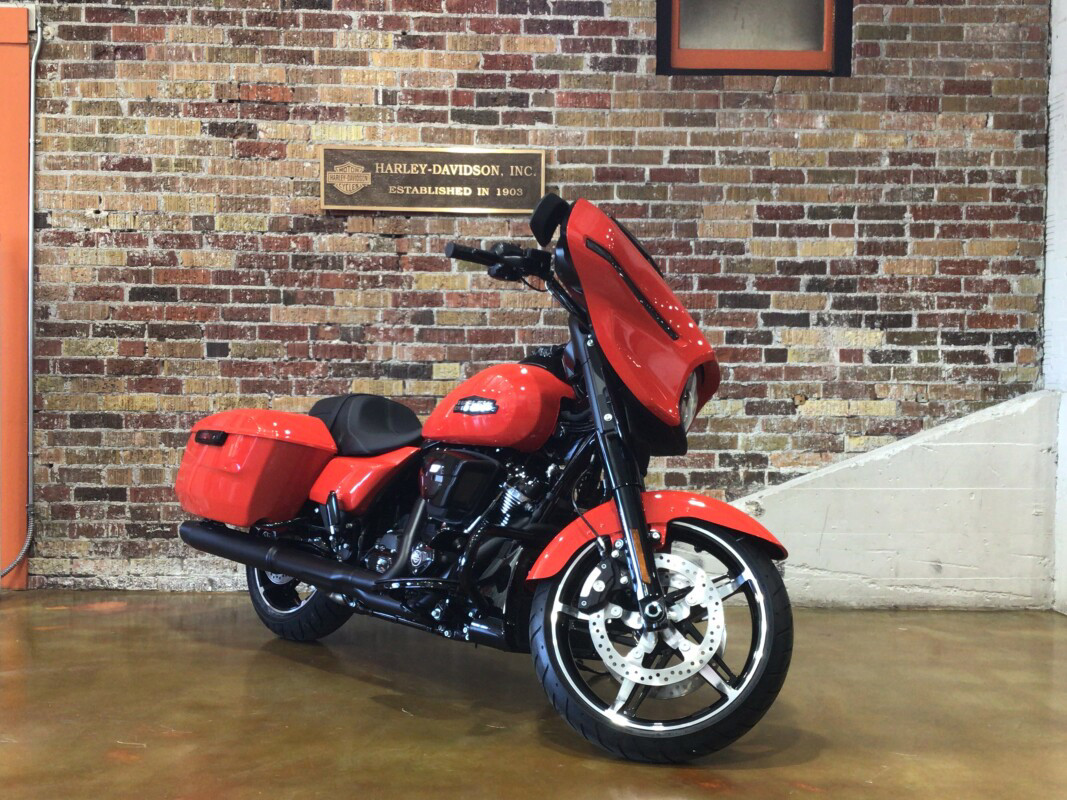 Street Glide®