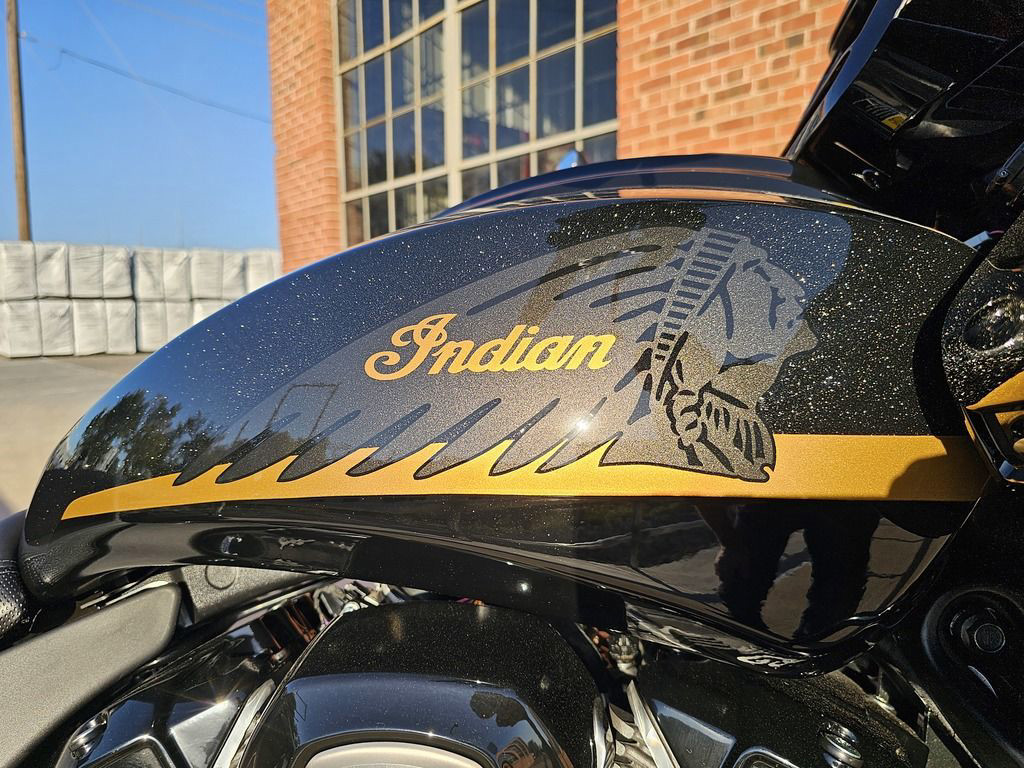 Challenger Dark Horse 112