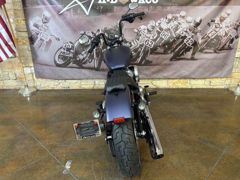 Street Bob®