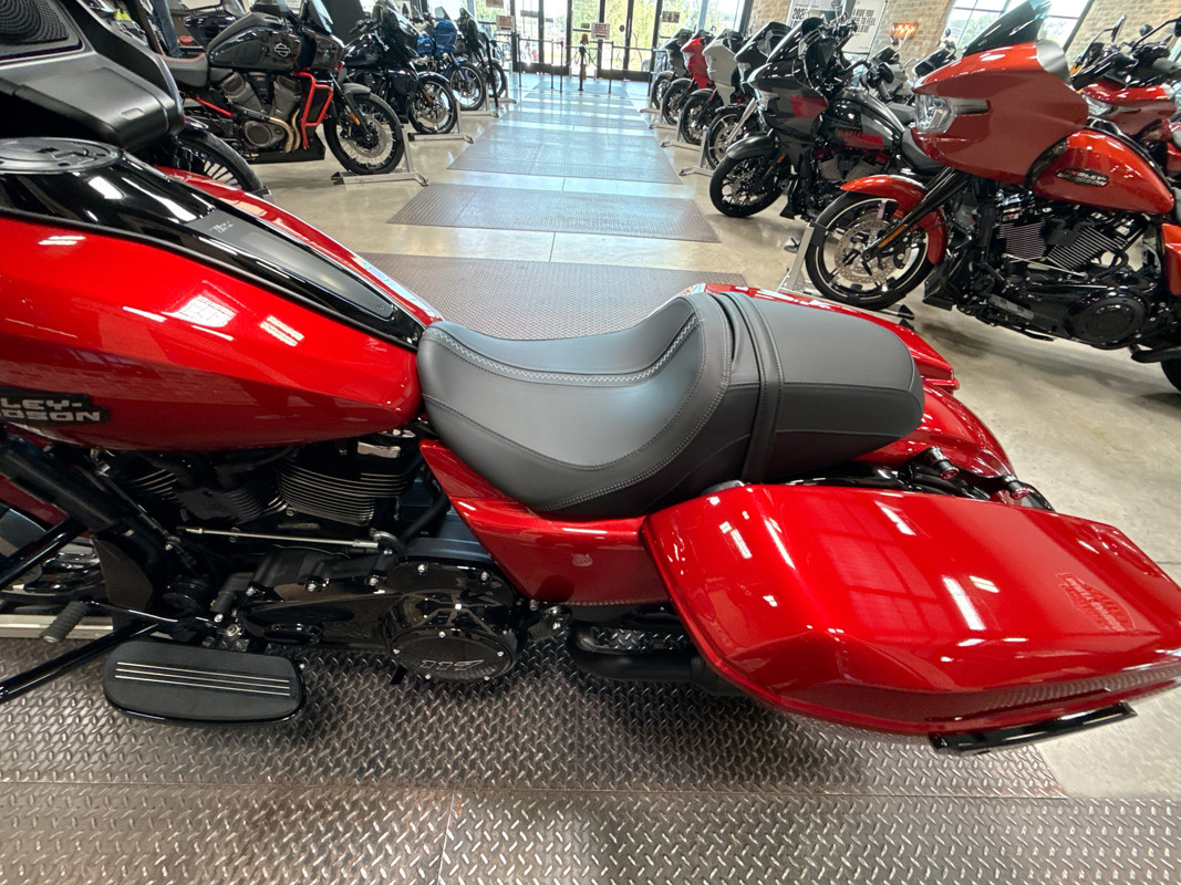 Road Glide®