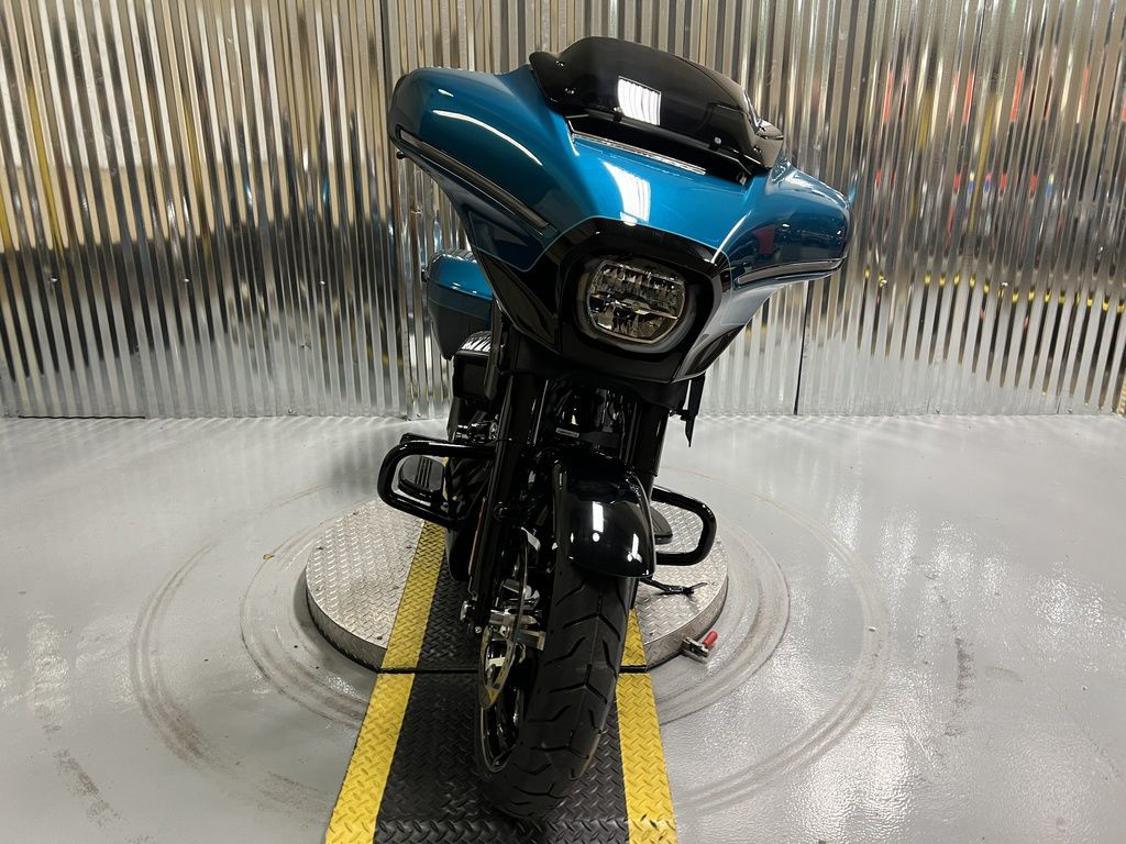 Street Glide®