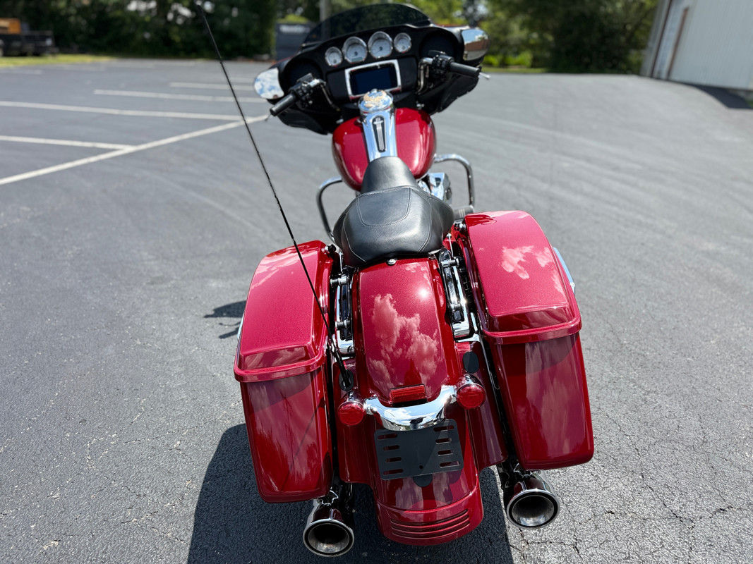 Street Glide®