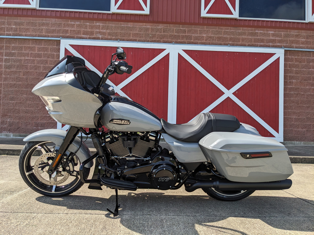 Road Glide®