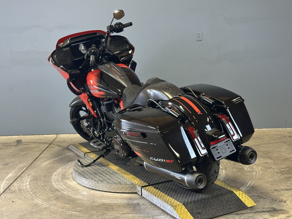 CVO® Road Glide® ST