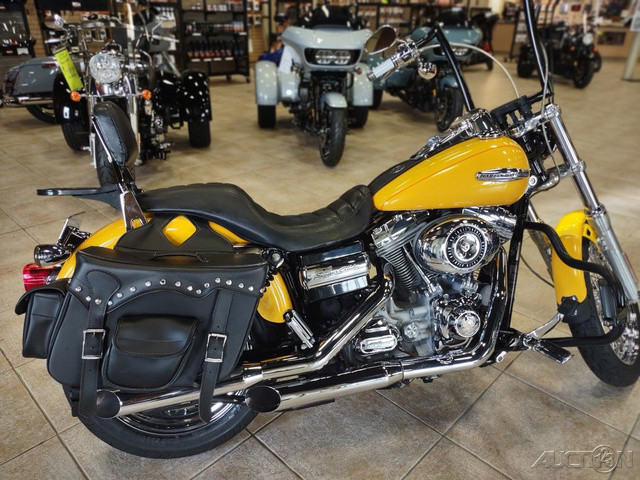 Dyna® Super Glide® Custom