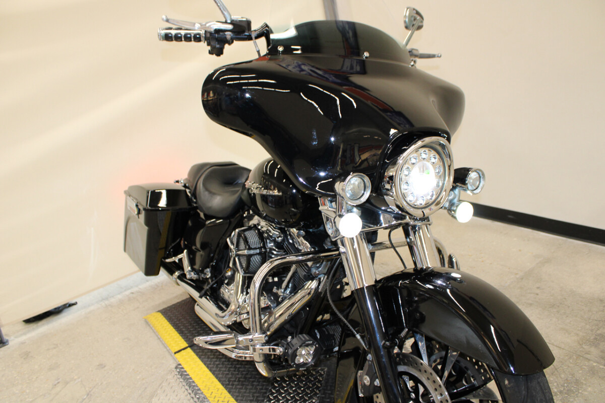 Street Glide®