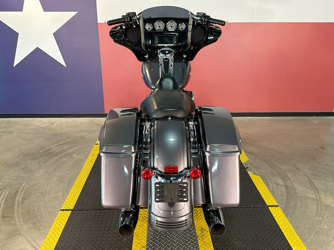 Street Glide® Special