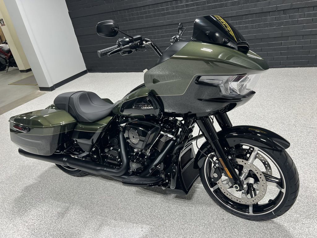 Road Glide®