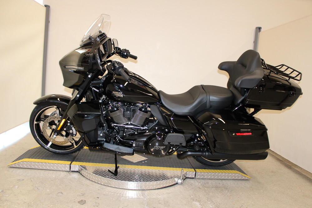 Street Glide® Ultra