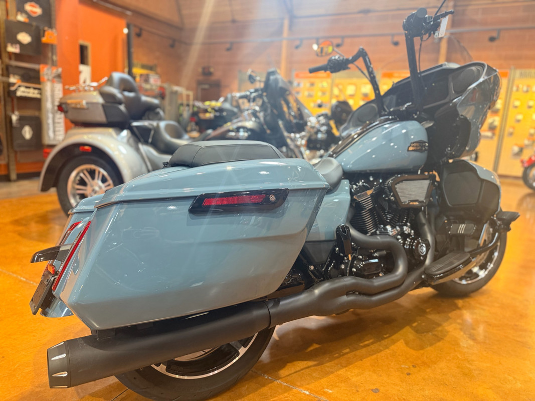Road Glide®