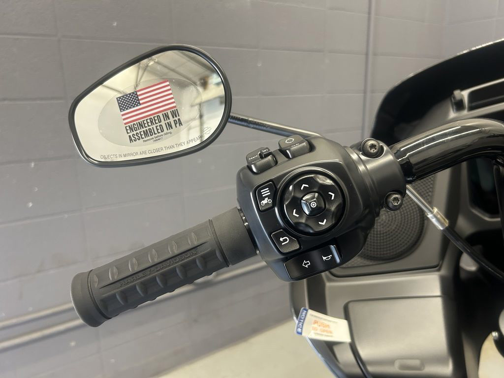 Road Glide®