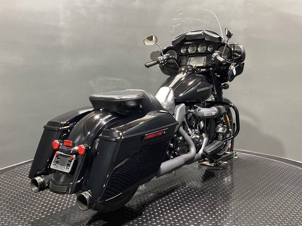Street Glide® Special