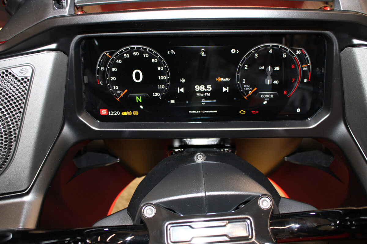 Road Glide®