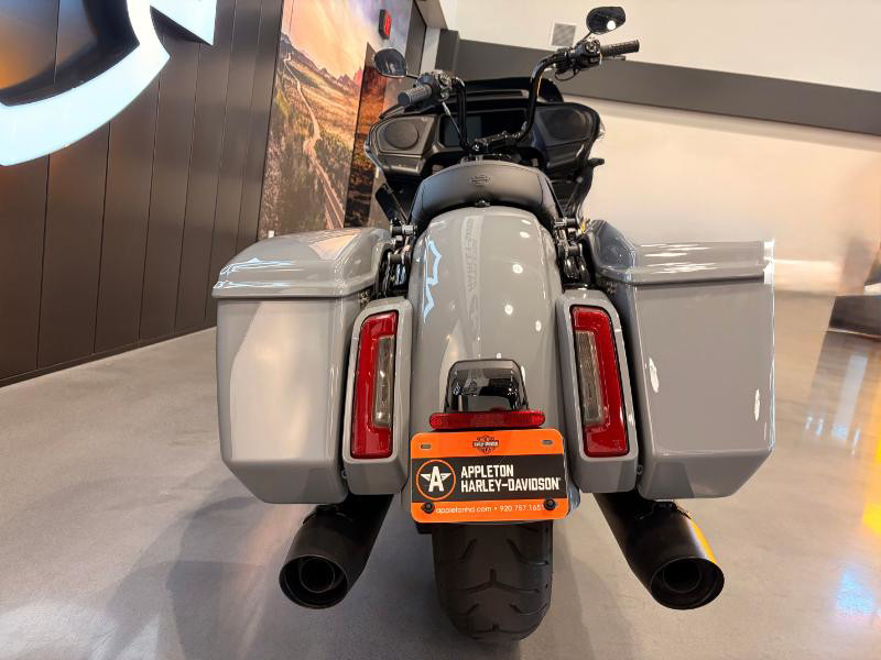 Road Glide®
