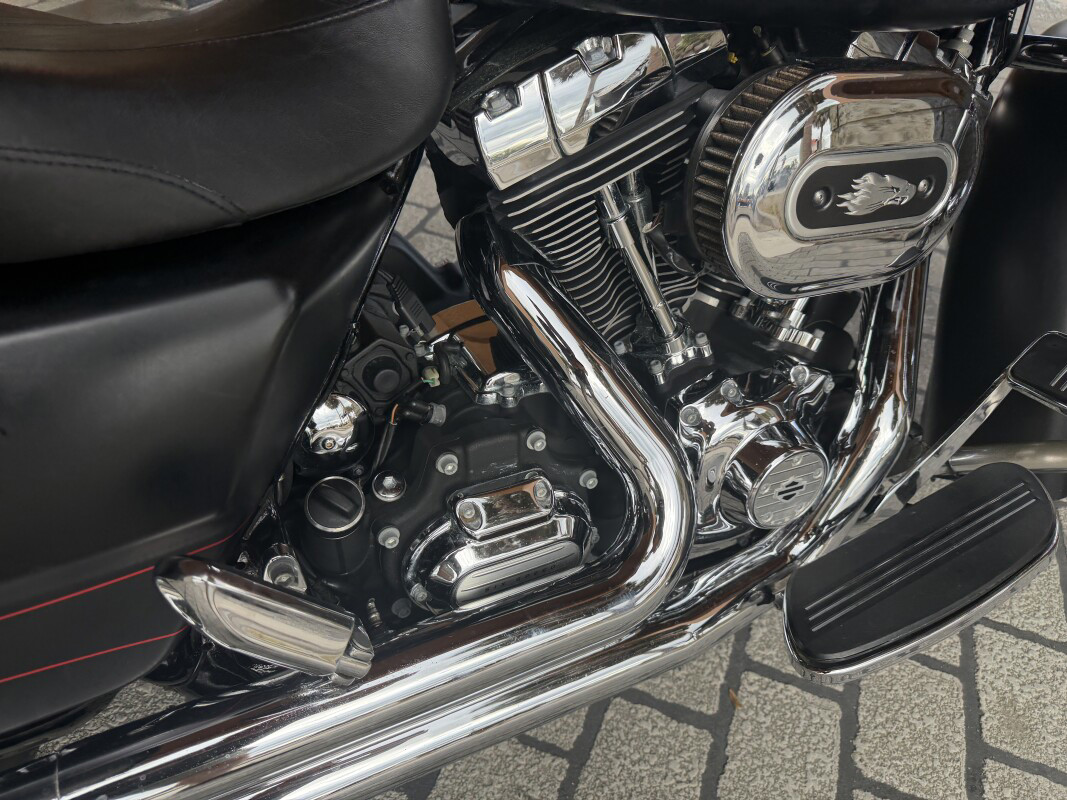 Road Glide® Custom