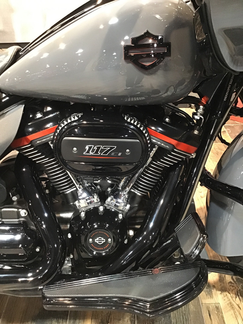 CVO® Road Glide®
