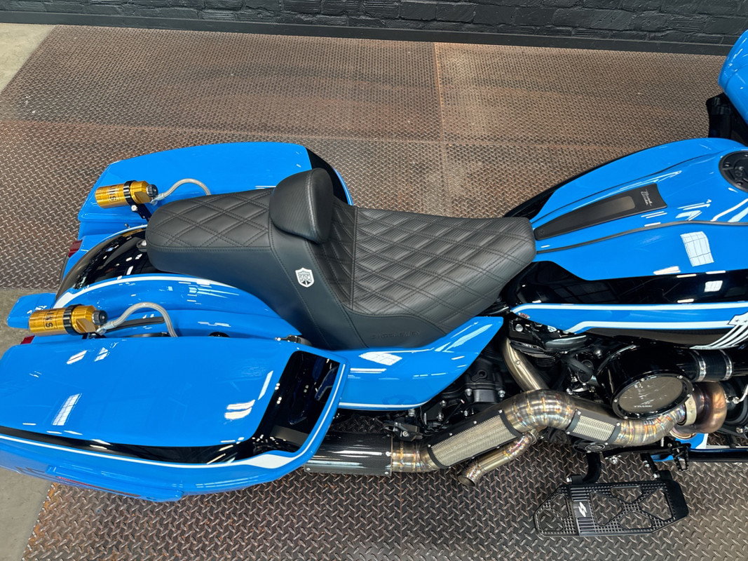 Road Glide®
