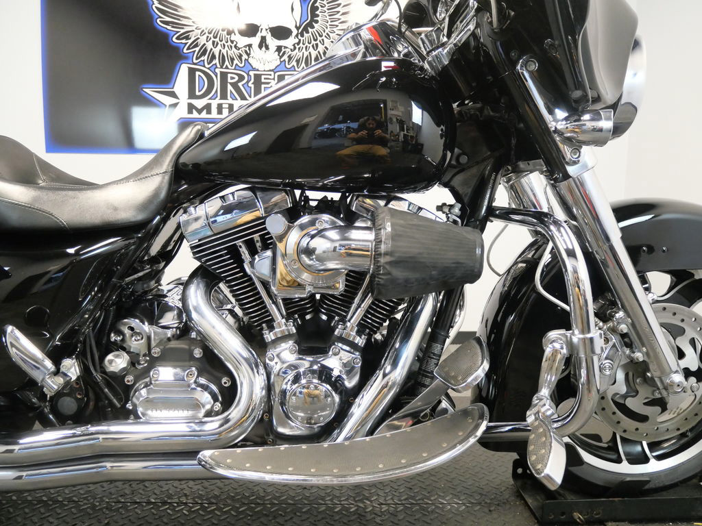 Street Glide®
