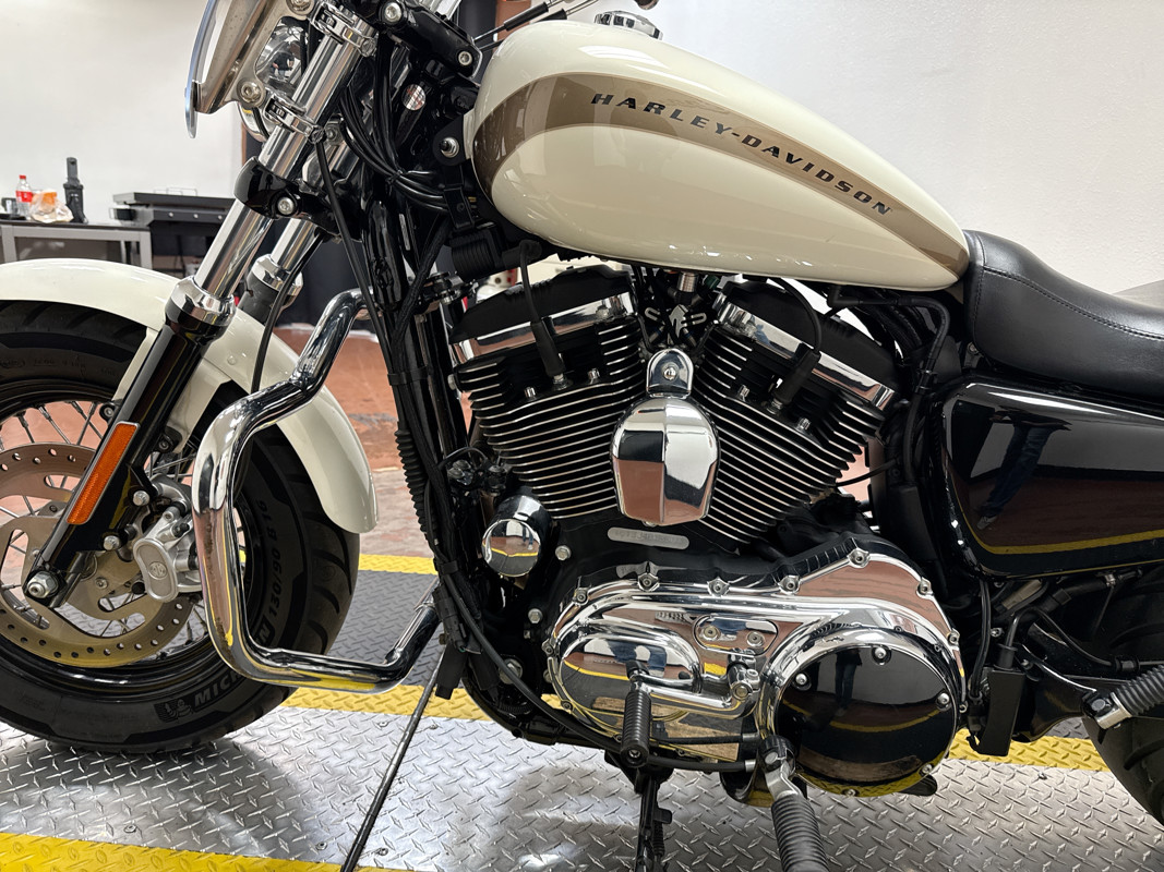 Sportster® 1200 Custom