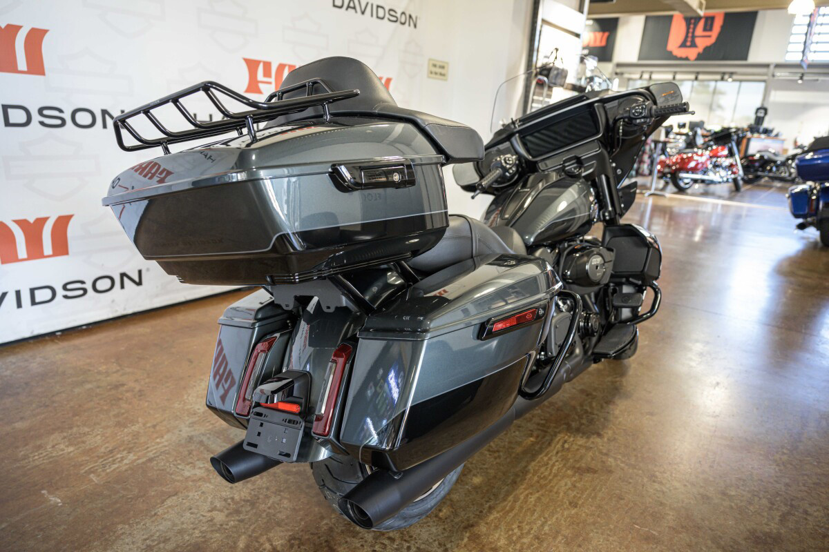 Street Glide® Ultra