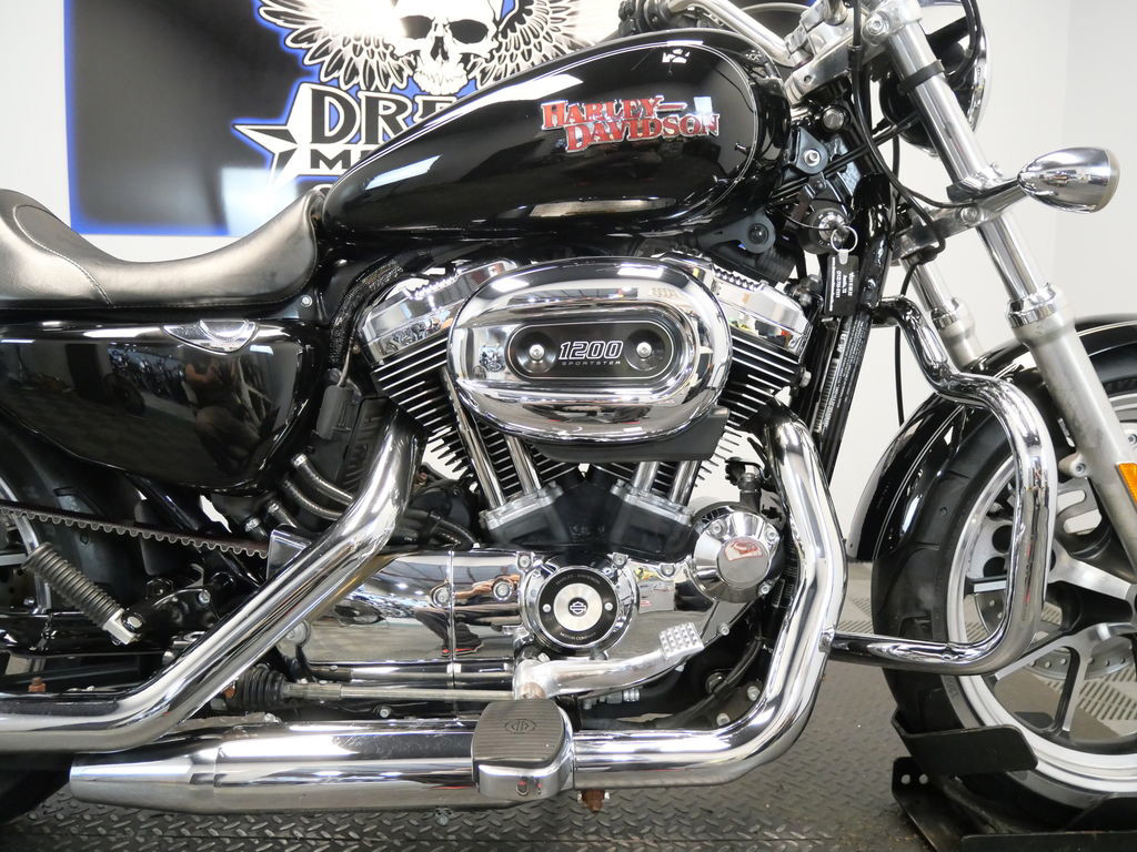 Sportster® SuperLow® 1200T