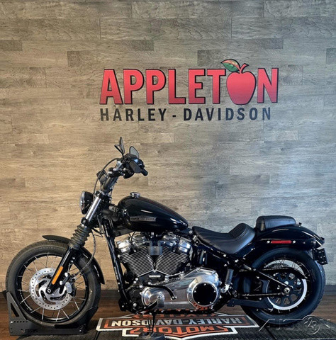 Street Bob®