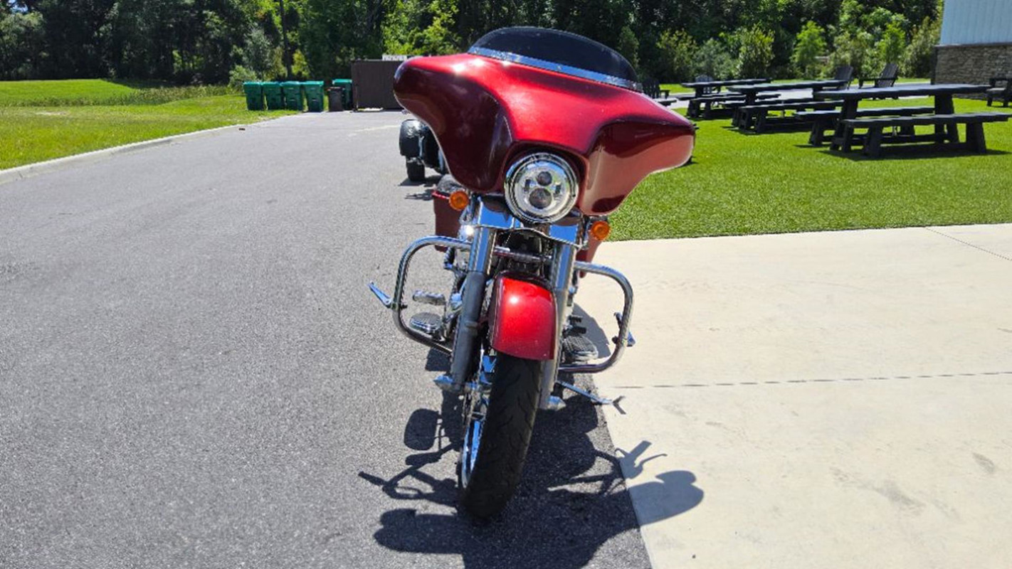 Street Glide®