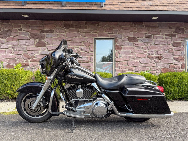 Street Glide®