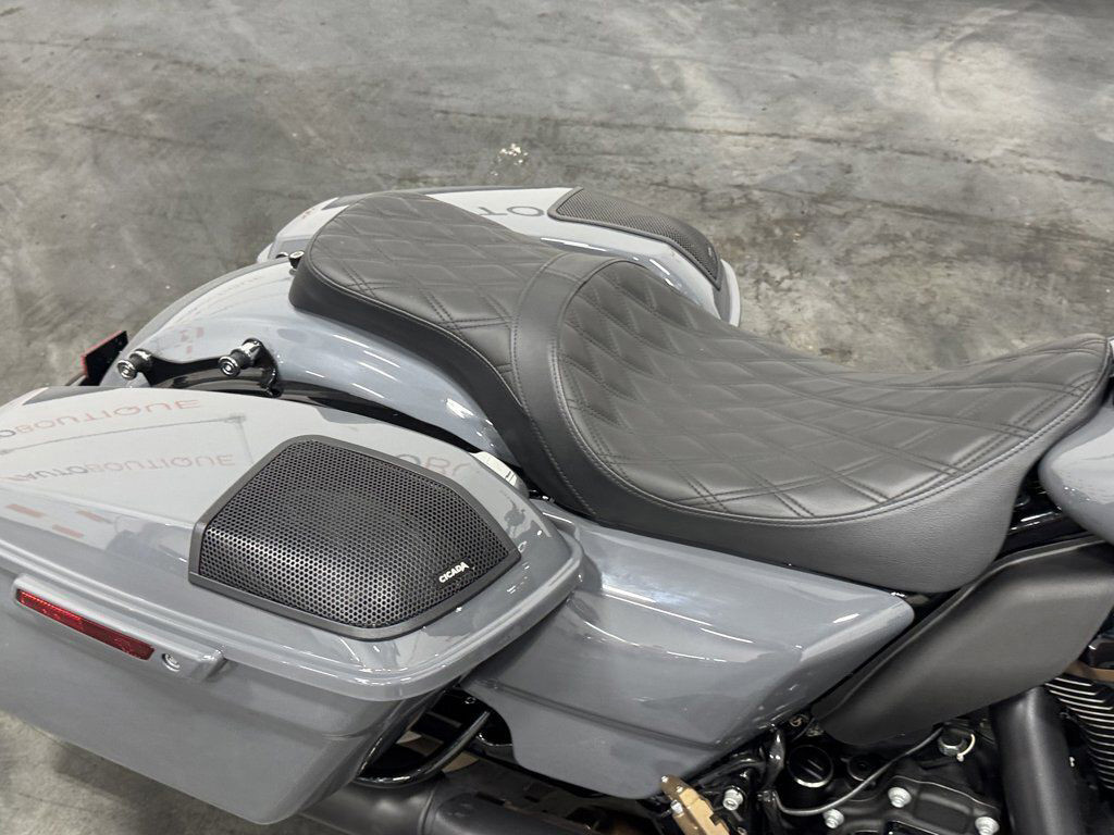Street Glide® ST