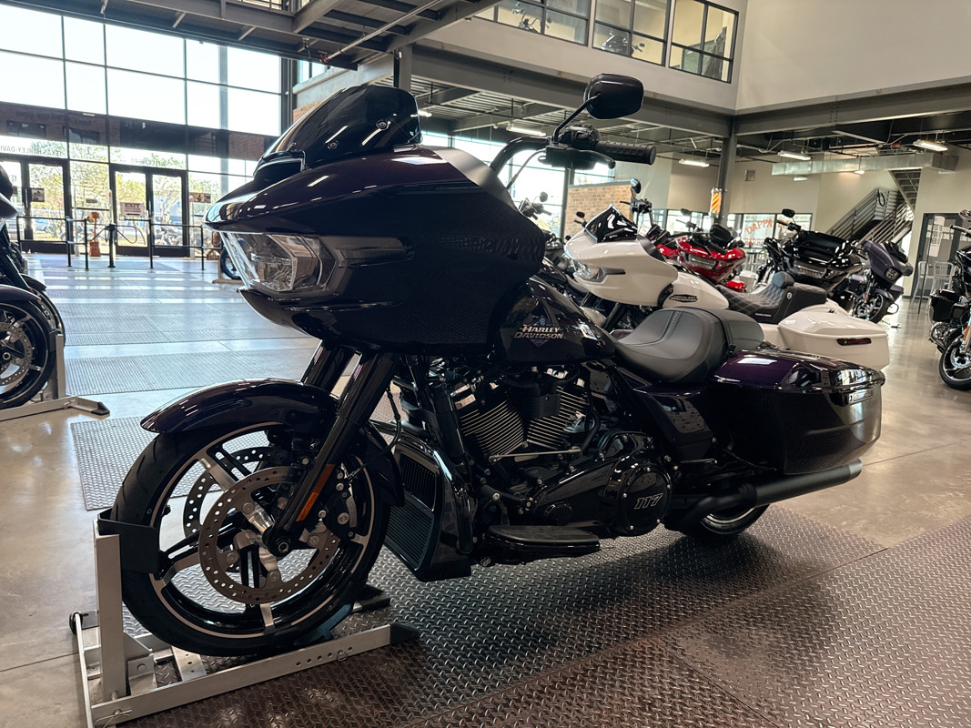 Road Glide®