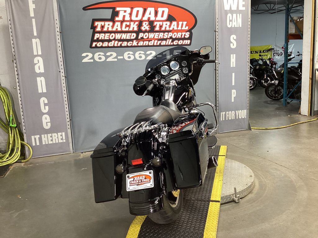 Street Glide®