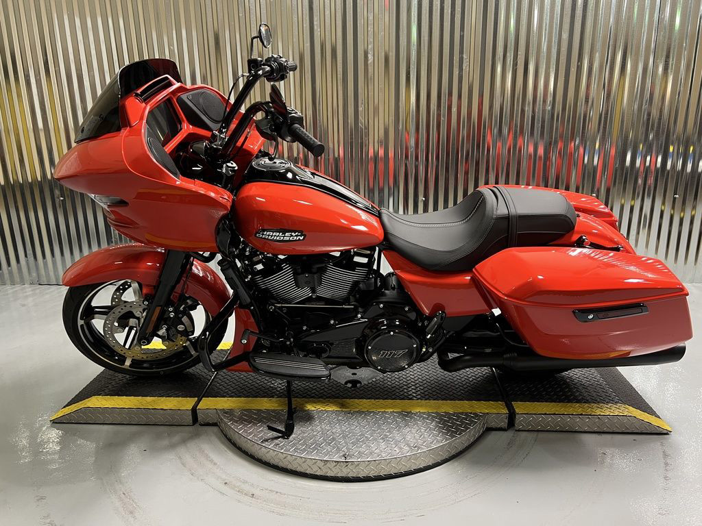 Road Glide®