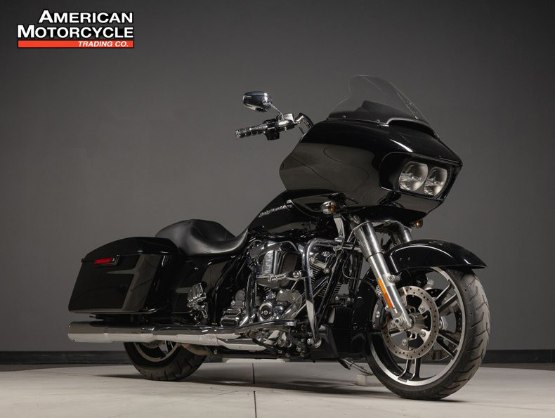 Road Glide®