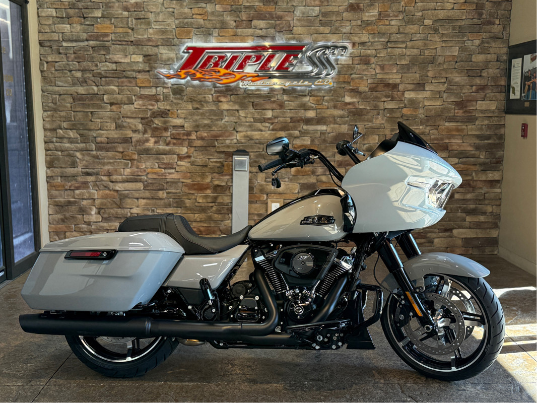 Road Glide®