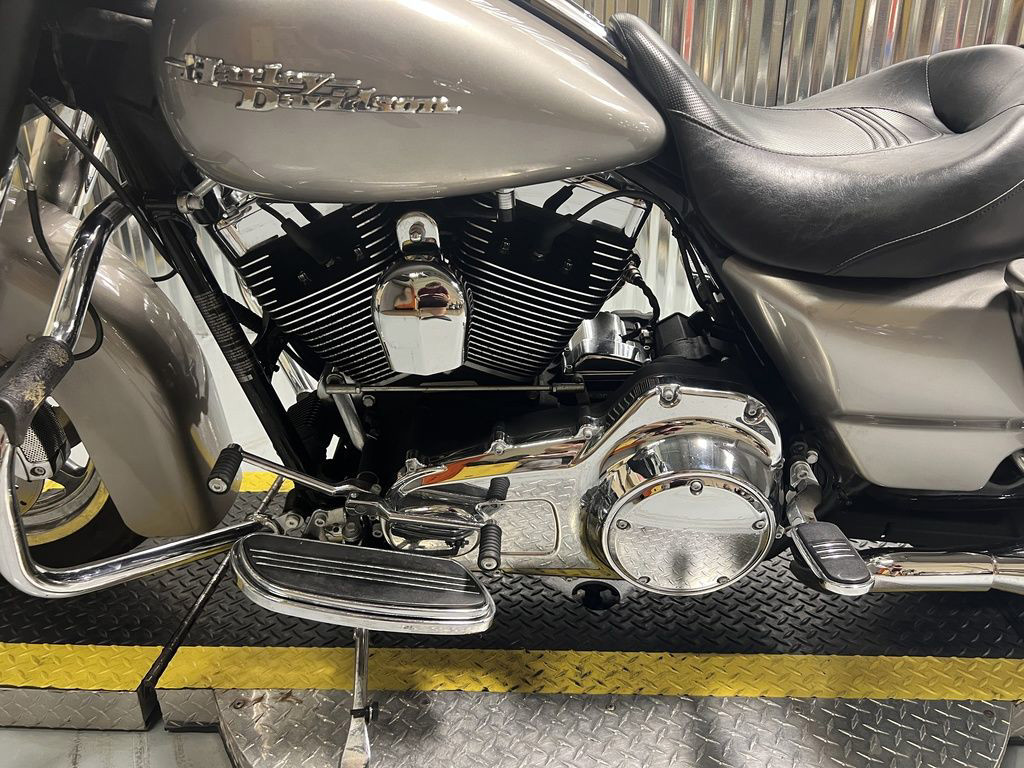 Street Glide®