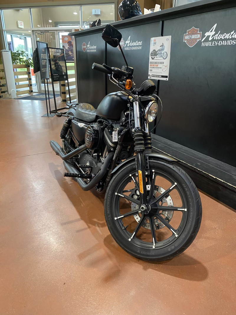 Iron 883®