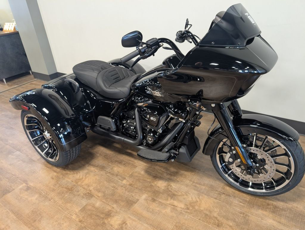 Road Glide® 3