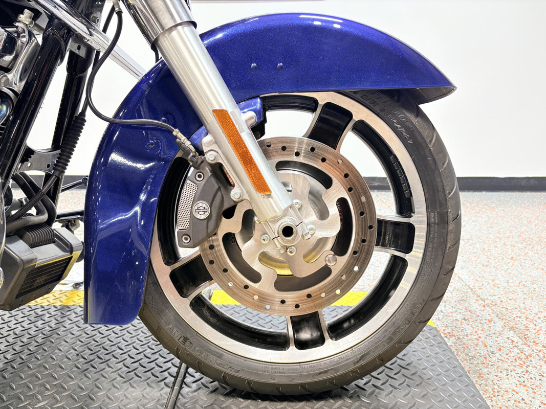 Street Glide®